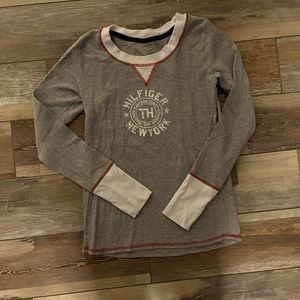 Tommy Hilfiger women’s thermal size small. Very good condition.